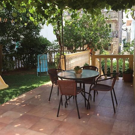 Apartments Vila Andja スヴェティ・ステファン エクステリア 写真