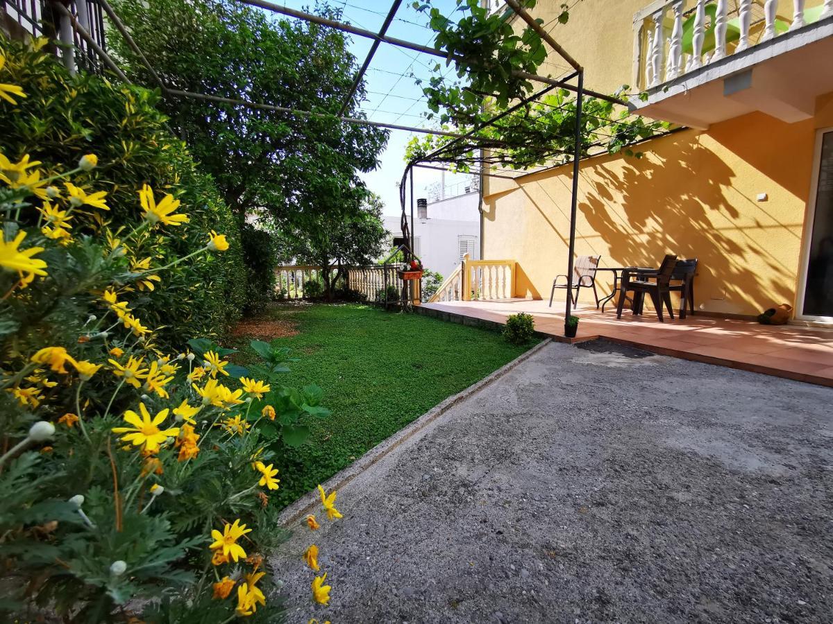 Apartments Vila Andja スヴェティ・ステファン エクステリア 写真