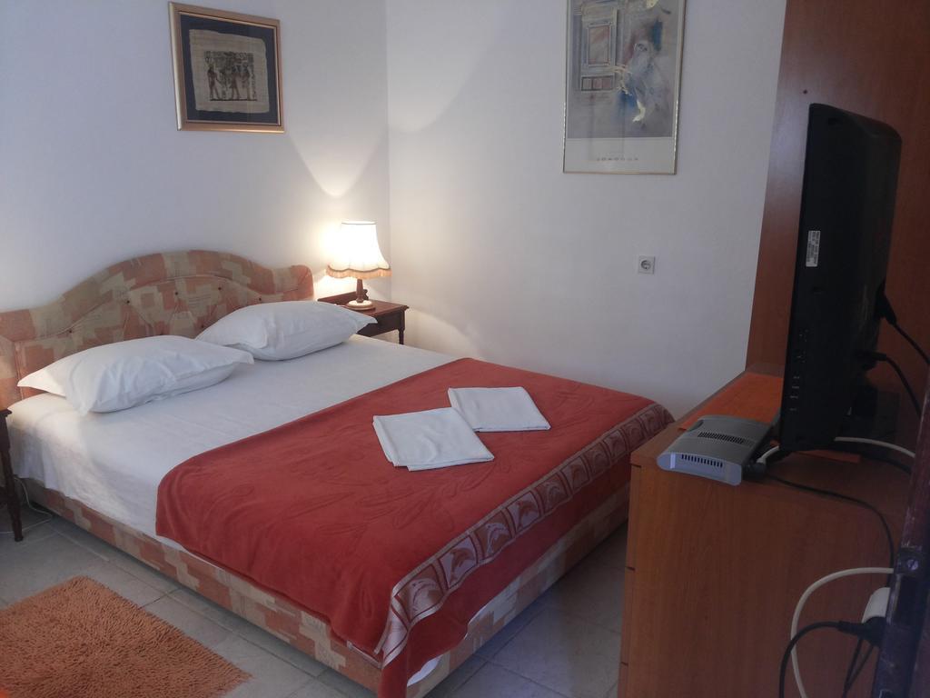 Apartments Vila Andja スヴェティ・ステファン 部屋 写真
